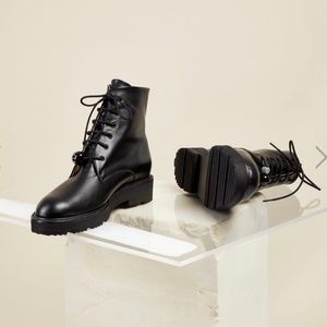 Dear Frances Park Boots - Black
